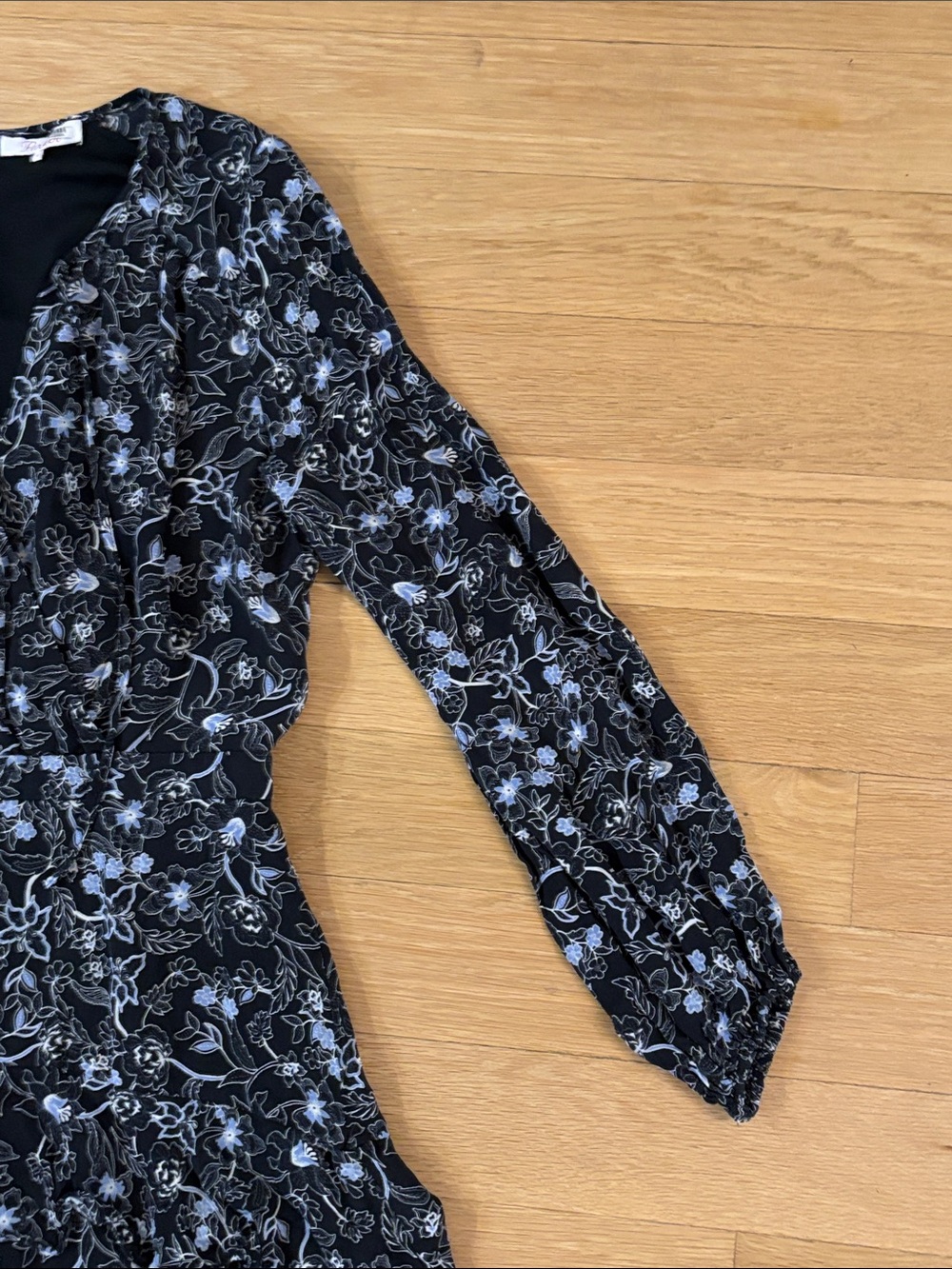 Parker Marengo Silk Blend Floral A-line Dress Medium 8 Long Sleeve Black Blue - Picture 8 of 16